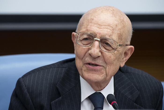 120838398-0397dd67-05fd-42a8-8c7c-8aa3c32d7e21