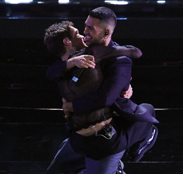 204406331-6c4d0b81-3829-4447-8da7-40ce079a2b57