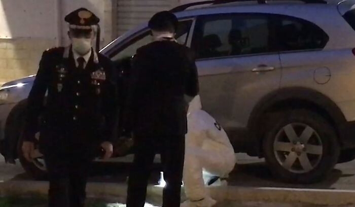 183859972-31b97ba0-e28c-4c6d-afb6-f446edbcd664