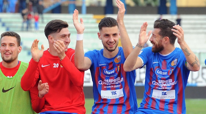 135757359-55d61f8f-ca53-454d-aac1-ac7b17f29f3e