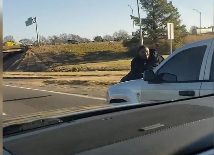 100634838-6537cb7e-d528-4a43-8407-966d6993fe4b