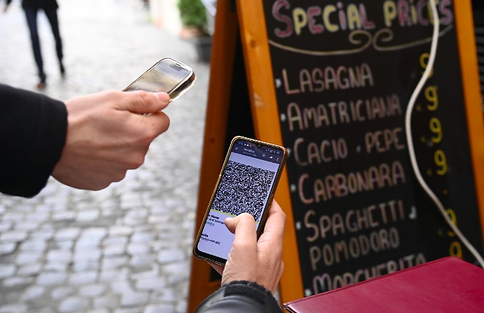 083718329-b3317b8a-0f17-4f61-8a27-0d4865b0a423