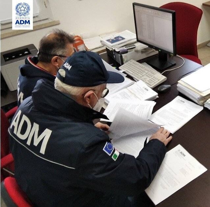 124303755-06b8eb05-7268-4316-a207-bd33645e5a84