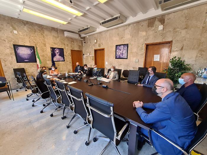 20220502195604-5_1651514195059