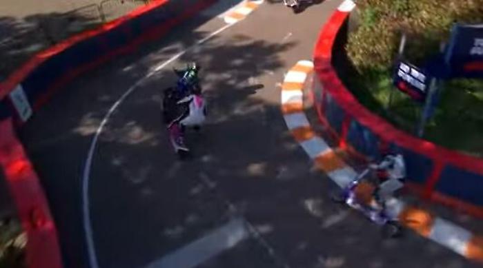 132137289-c785bf9f-e35f-4c0e-a155-84a853ae2ec0