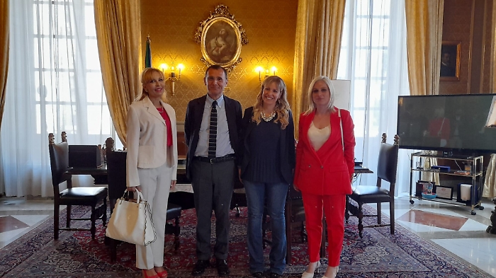 145634453-8812202c-c11f-4fbe-a43c-c2753b0c7ef6