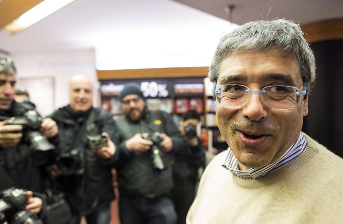 170742382-74d9ef17-4774-4c15-ad87-fab6ed3d95bb