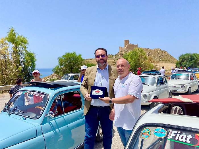 100124031-1cf5ec69-f6bb-45e9-b555-b9b36729096f