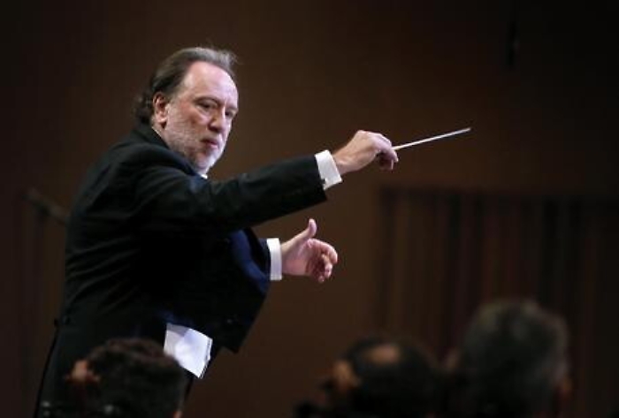 150637949-5a42df1d-b572-4435-89be-6f229ee747de