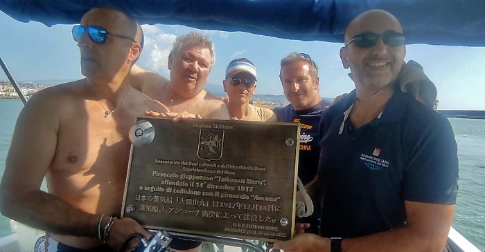 125712388-bec8d2c5-097d-44e6-9bb2-9a5fa1a8e338