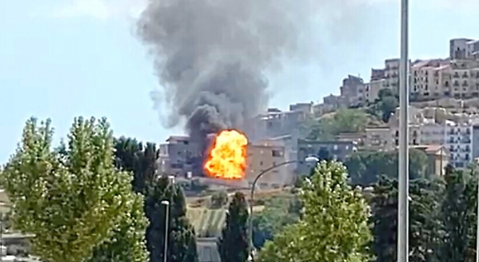 151907723-0505282b-ccda-4448-928b-a1c5bd6303b7