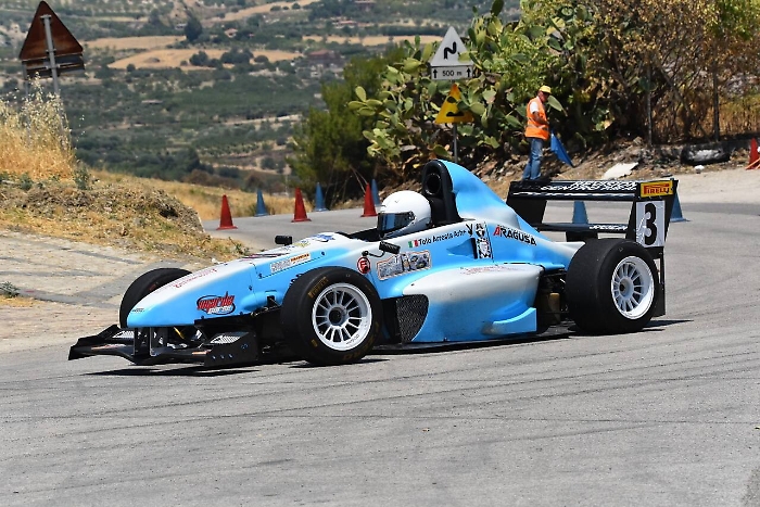 114443207-7a553c04-160e-4d41-80fc-6d0af71eba23