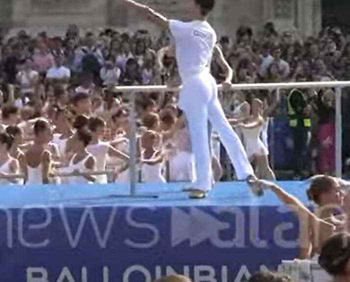 200958056-3e2c2de7-f7f3-4e38-be0c-3796fcb1e462