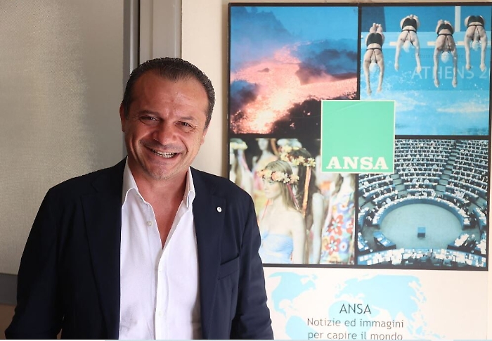 165640413-4753d4bc-4b68-414a-9202-d3e1aa4b915c