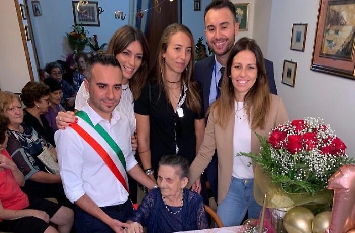 181738457-fe45dc0d-0ead-4207-98c1-133ff7cd9d46