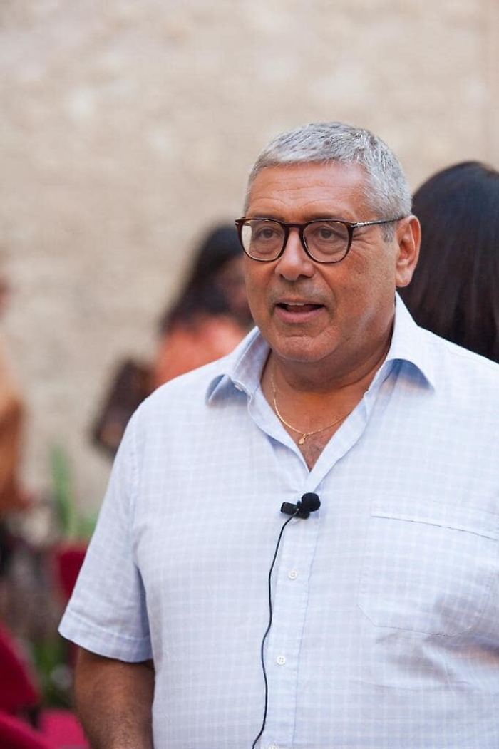 165720533-d350b337-b82a-4b9e-870f-35db1116aaa2