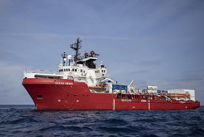 103906274-1d9bdeee-0151-45dc-a23c-94f7f3f0060a