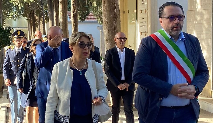 104836073-328f9268-85d2-49a8-8bda-13529011ea3c