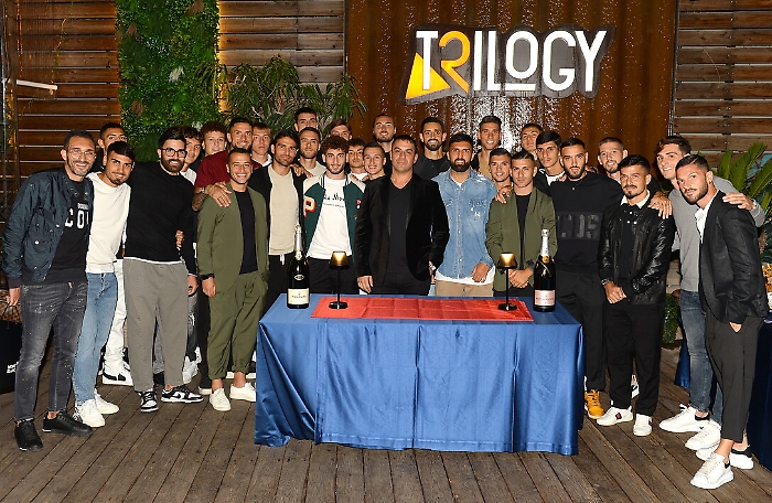 212245670-ab6184cc-9523-4db6-b9fb-00790f739611