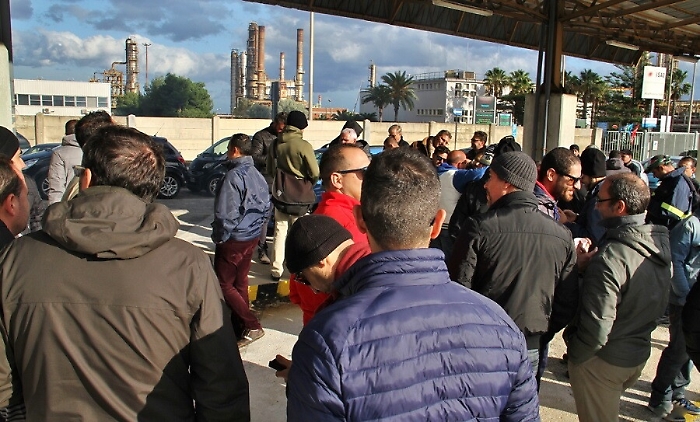 20221113153502-1_1668350344337