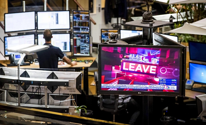 2022-11-28_128453326_1669624544258