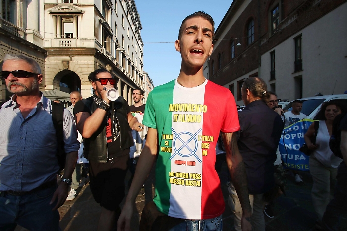 2022-11-28_128462853_1669647404318