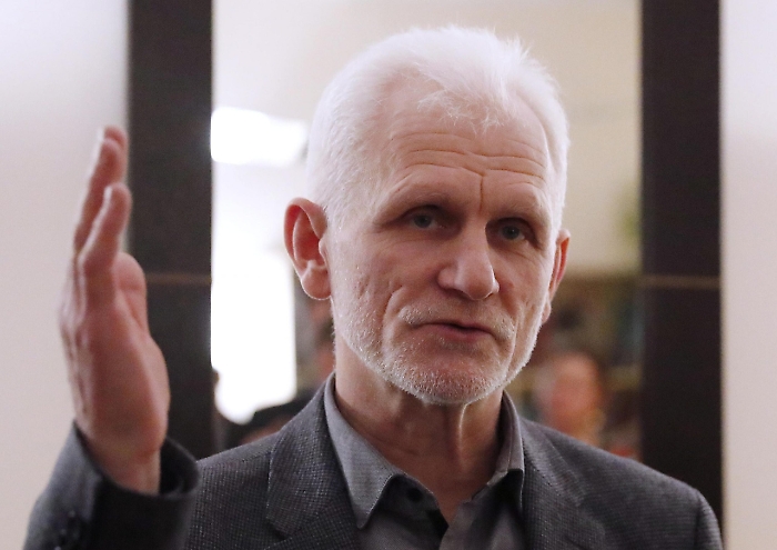 2022-11-28_128465723_1669654630318