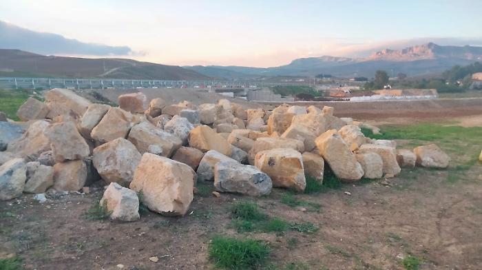 124813502-9cf58c79-111d-4287-9008-7f8b309d8062