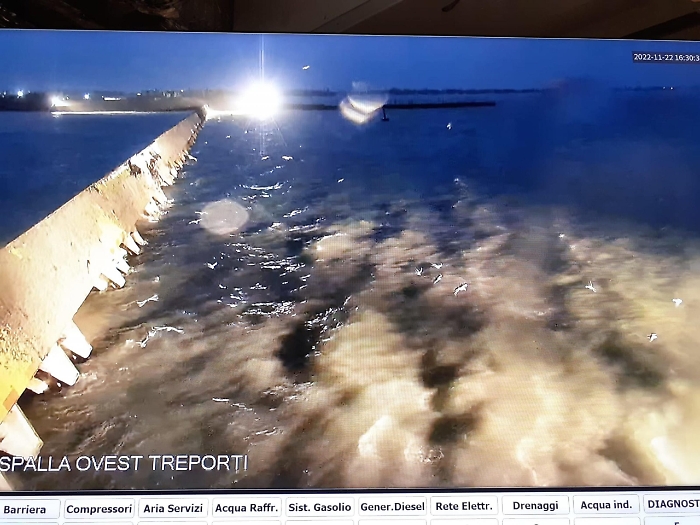 2022-12-04_104455209_1670140190371