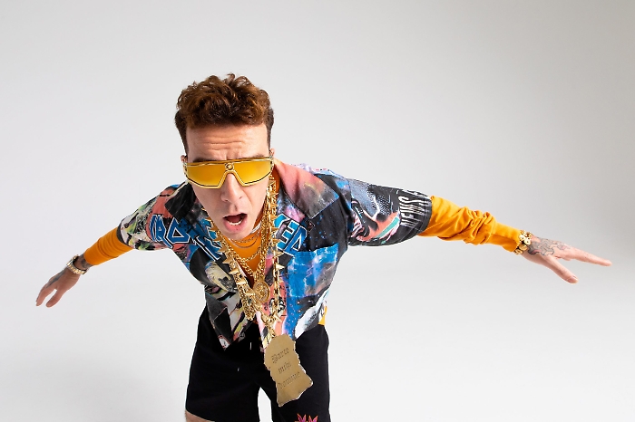 145351802-84591047-855c-483e-8a32-14c7e3f960ad