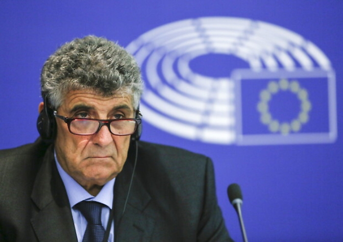 104649745-d68de268-b602-44e1-a400-88400c20c408