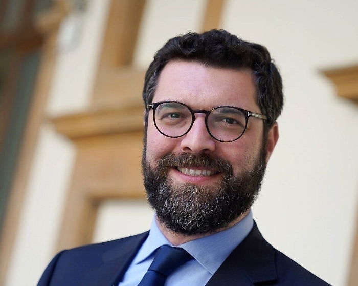 151229110-841f0596-0632-428e-9ddd-640b790bf03c