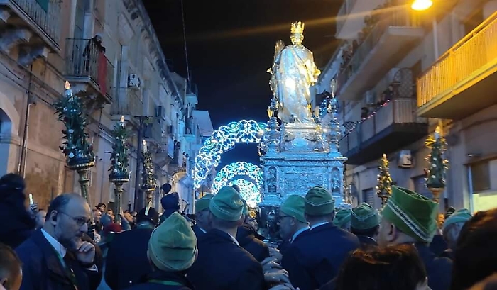 20221214194902-1_1671043816437