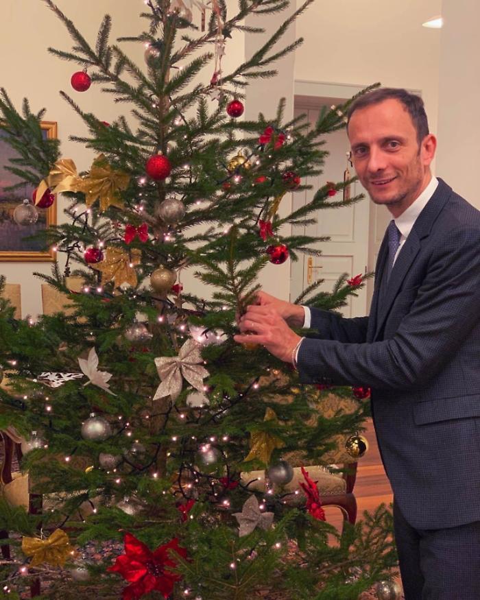 2022-12-25_125447979_1671966491951