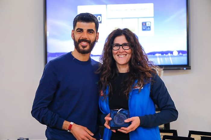 103320543-c1073774-a435-42a8-9ca4-e65fbe5bf9a3