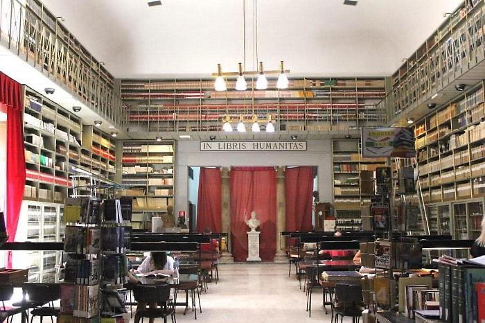 Biblioteca Fardelliana