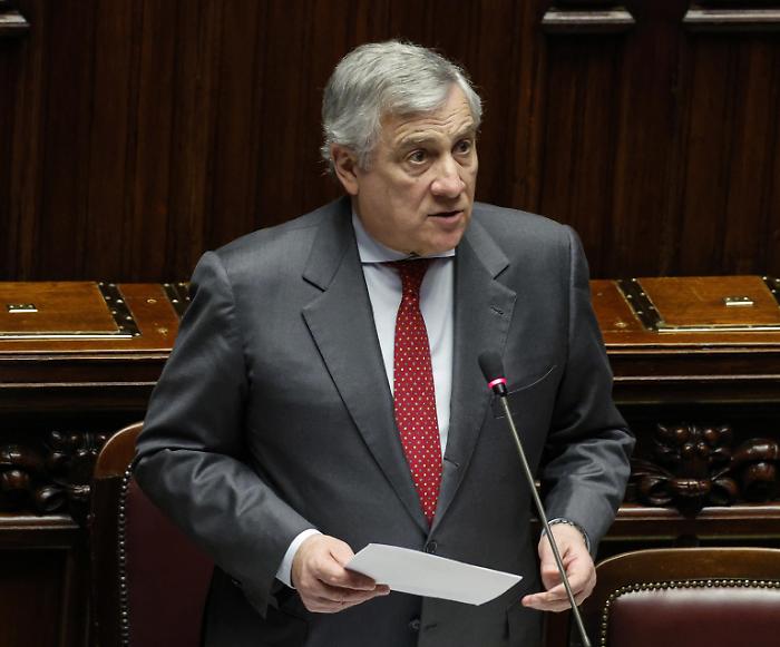 1677754227_6d9c1c32ec12a70db0df