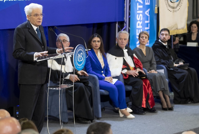 1678275903_f7e19f965d3e22ec2389