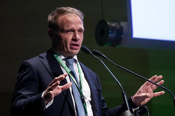 1678389907_6de45938353766e227e6