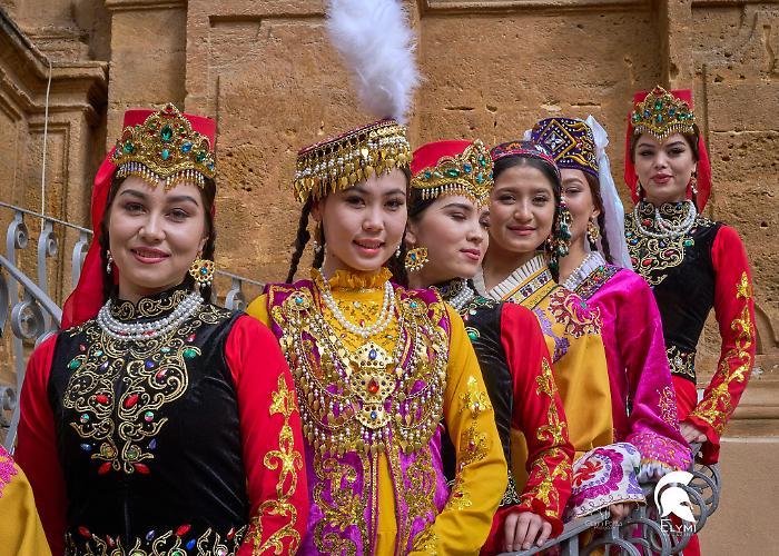 Droni sulla Valle dei templi e moda in via Atenea: la rivoluzione del Mandorlo in Fiore 2026