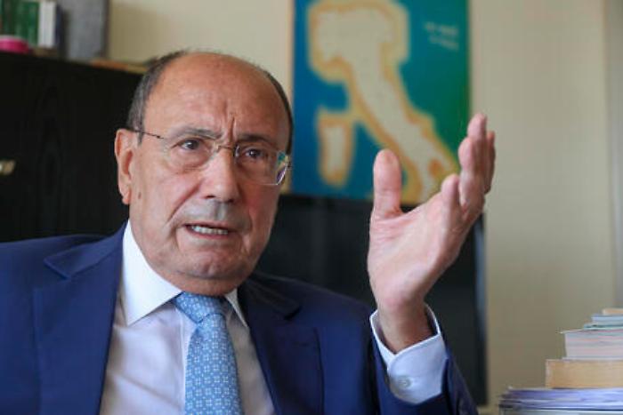 Schifani chiama il ministro Piantedosi: "Brillante risultato"