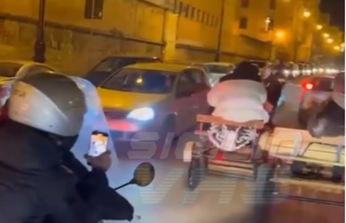 Corsa clandestina di cavalli a Palermo