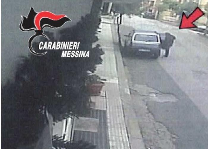 furto da auto in sosta a Gioiosa Marea