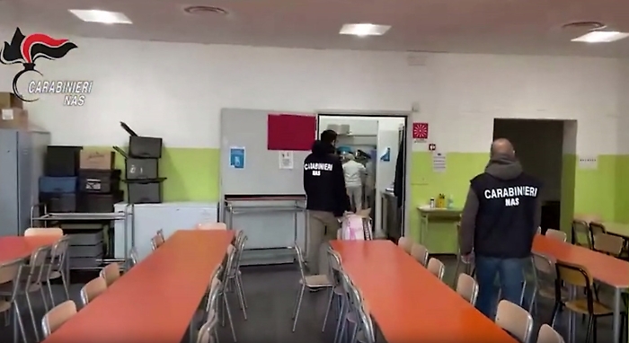 Controlli Nas nelle mense scolastiche