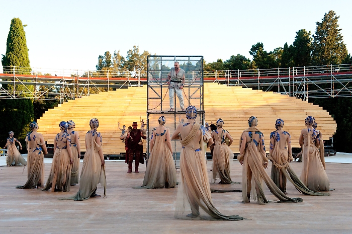 2012-prometeo-le-pera-scaled-1