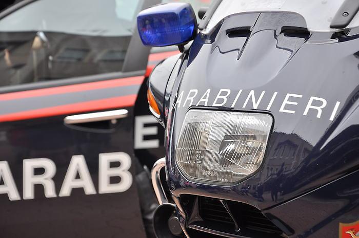 Abusi su 13enne disabile nel Nisseno: due arresti