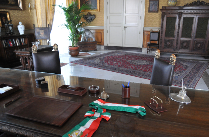 Stanza del sindaco al Comune di Catania