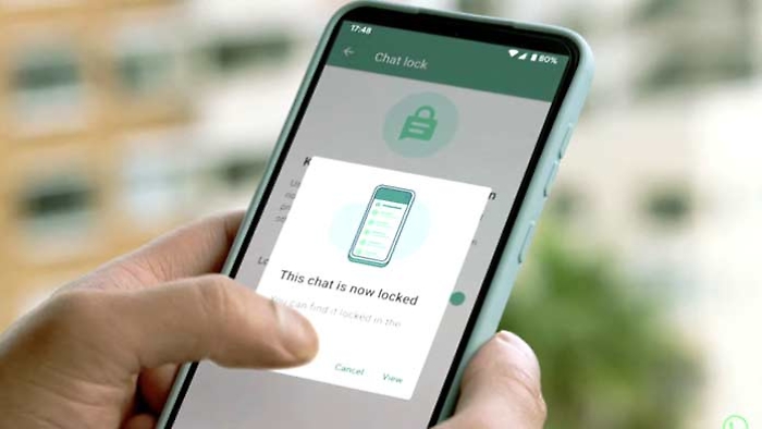 WhatsApps-chat-lock-feature