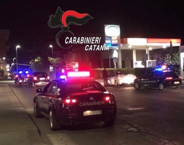 controllo coordinato Carabinieri di Piazza Dante
