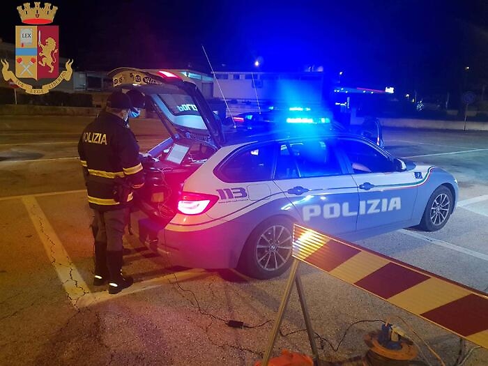 Auto Polizia notte